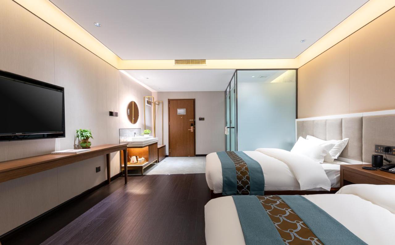 Beijing Tangfu Hotel - Located In The City Center Adjacent To The Subway Station Close To Nanluoguxiang Gulou Lama Temple Tiananmen Square Forbidden City Temple Of Heaven Providing Laundry Car Rental And Ticketing Services Екстер'єр фото