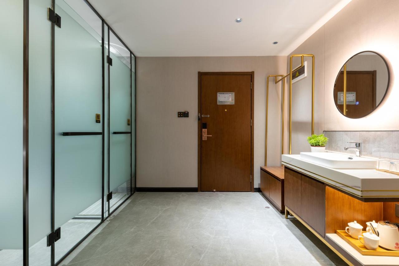 Beijing Tangfu Hotel - Located In The City Center Adjacent To The Subway Station Close To Nanluoguxiang Gulou Lama Temple Tiananmen Square Forbidden City Temple Of Heaven Providing Laundry Car Rental And Ticketing Services Екстер'єр фото