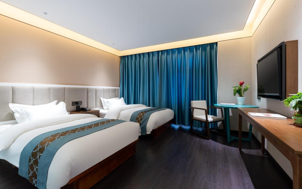 Beijing Tangfu Hotel - Located In The City Center Adjacent To The Subway Station Close To Nanluoguxiang Gulou Lama Temple Tiananmen Square Forbidden City Temple Of Heaven Providing Laundry Car Rental And Ticketing Services Екстер'єр фото