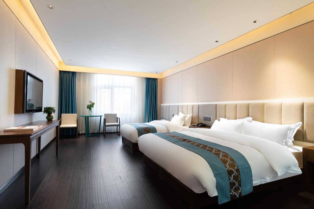 Beijing Tangfu Hotel - Located In The City Center Adjacent To The Subway Station Close To Nanluoguxiang Gulou Lama Temple Tiananmen Square Forbidden City Temple Of Heaven Providing Laundry Car Rental And Ticketing Services Екстер'єр фото