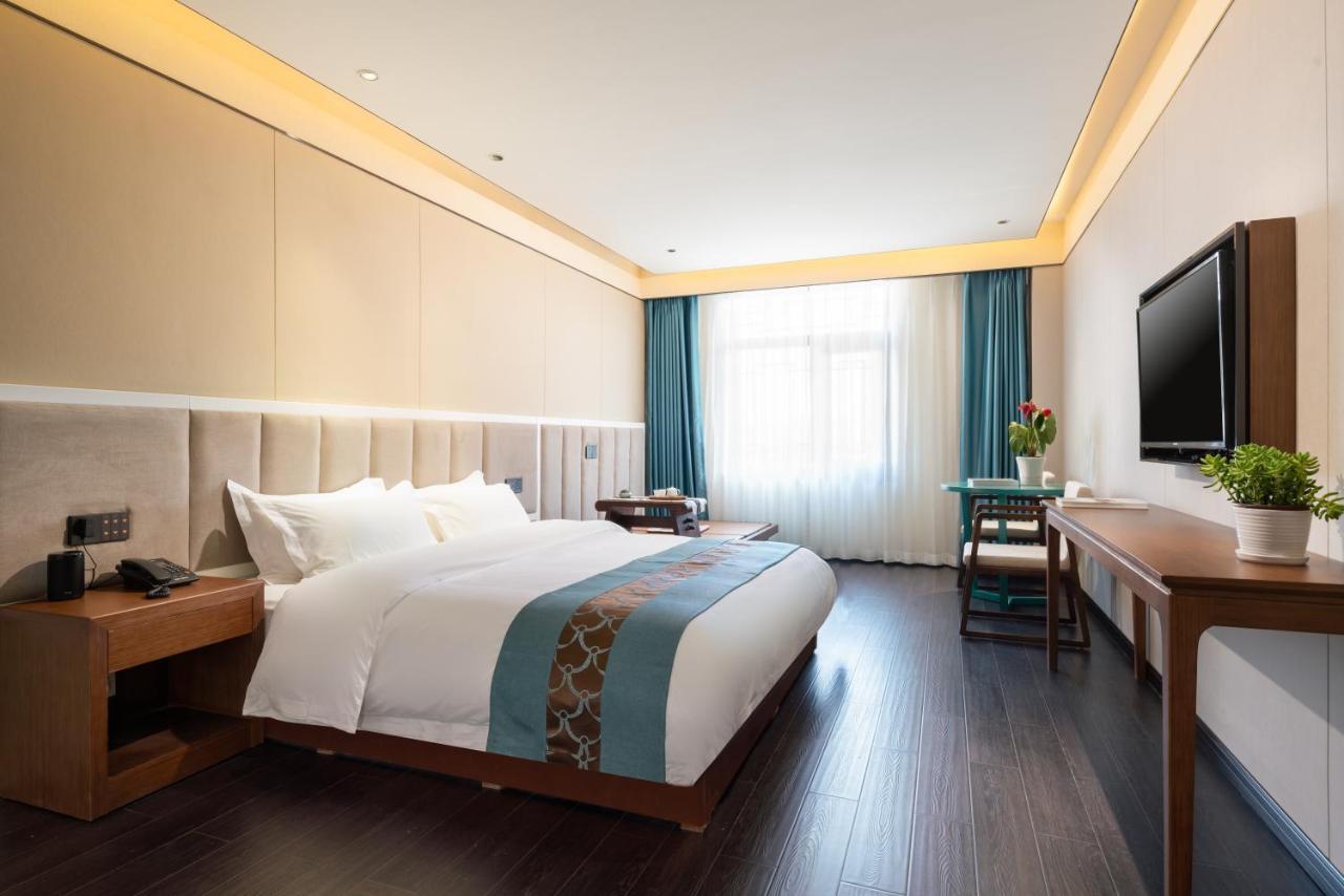 Beijing Tangfu Hotel - Located In The City Center Adjacent To The Subway Station Close To Nanluoguxiang Gulou Lama Temple Tiananmen Square Forbidden City Temple Of Heaven Providing Laundry Car Rental And Ticketing Services Екстер'єр фото