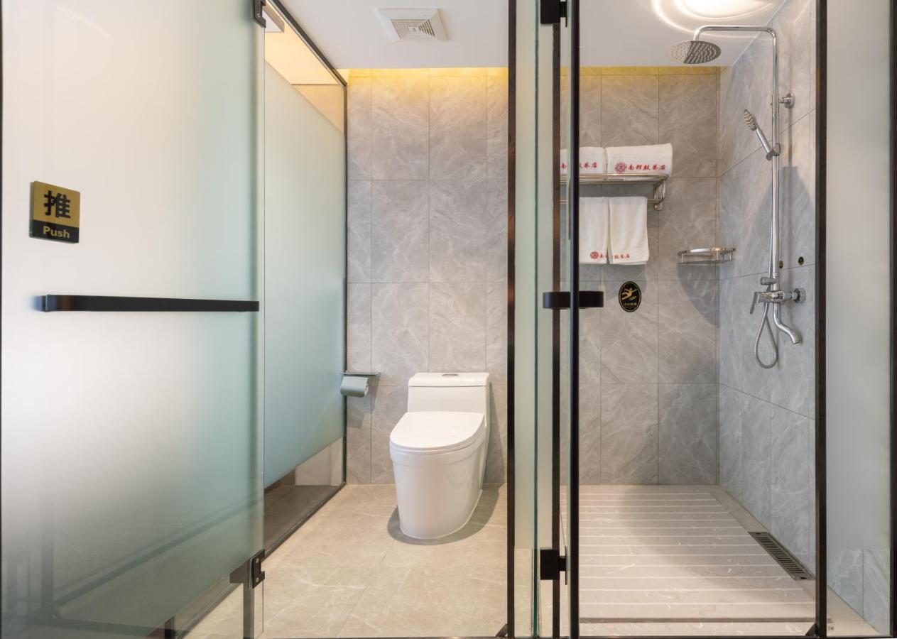 Beijing Tangfu Hotel - Located In The City Center Adjacent To The Subway Station Close To Nanluoguxiang Gulou Lama Temple Tiananmen Square Forbidden City Temple Of Heaven Providing Laundry Car Rental And Ticketing Services Екстер'єр фото