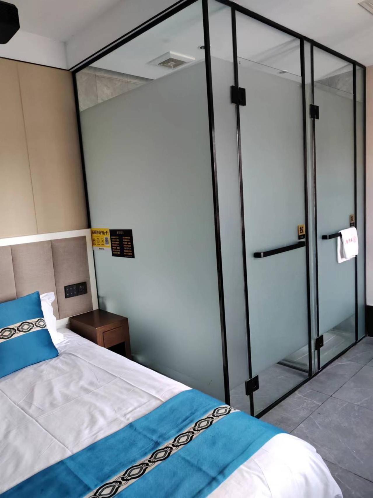 Beijing Tangfu Hotel - Located In The City Center Adjacent To The Subway Station Close To Nanluoguxiang Gulou Lama Temple Tiananmen Square Forbidden City Temple Of Heaven Providing Laundry Car Rental And Ticketing Services Екстер'єр фото