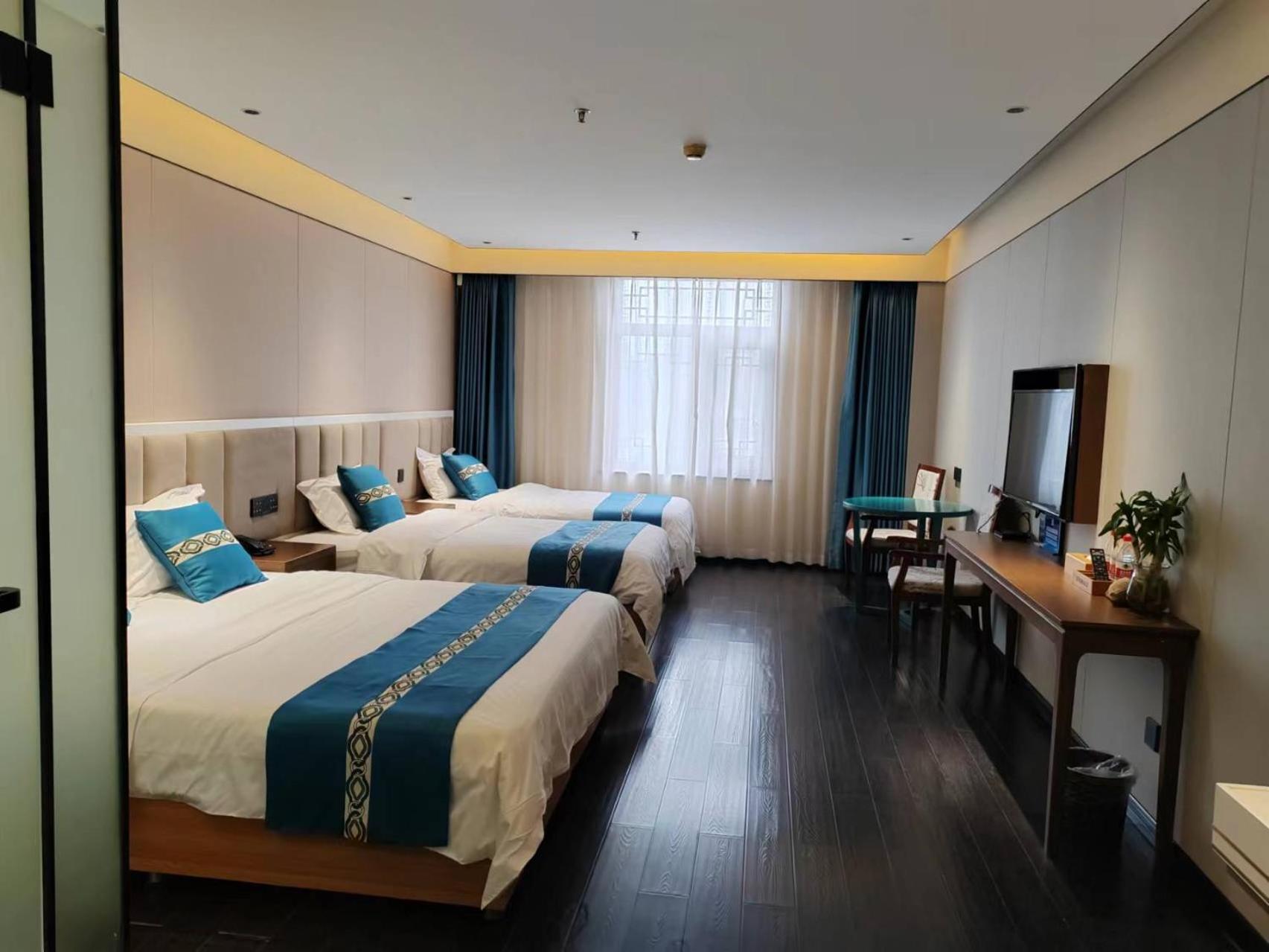 Beijing Tangfu Hotel - Located In The City Center Adjacent To The Subway Station Close To Nanluoguxiang Gulou Lama Temple Tiananmen Square Forbidden City Temple Of Heaven Providing Laundry Car Rental And Ticketing Services Екстер'єр фото